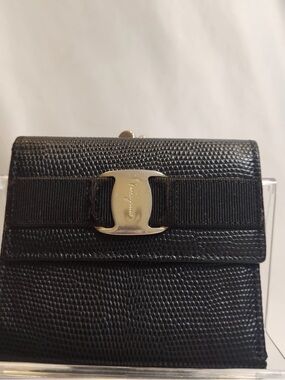 Salvatore Ferragamo Black Leather Vara Bow Wallet with Gold Tone Hardware